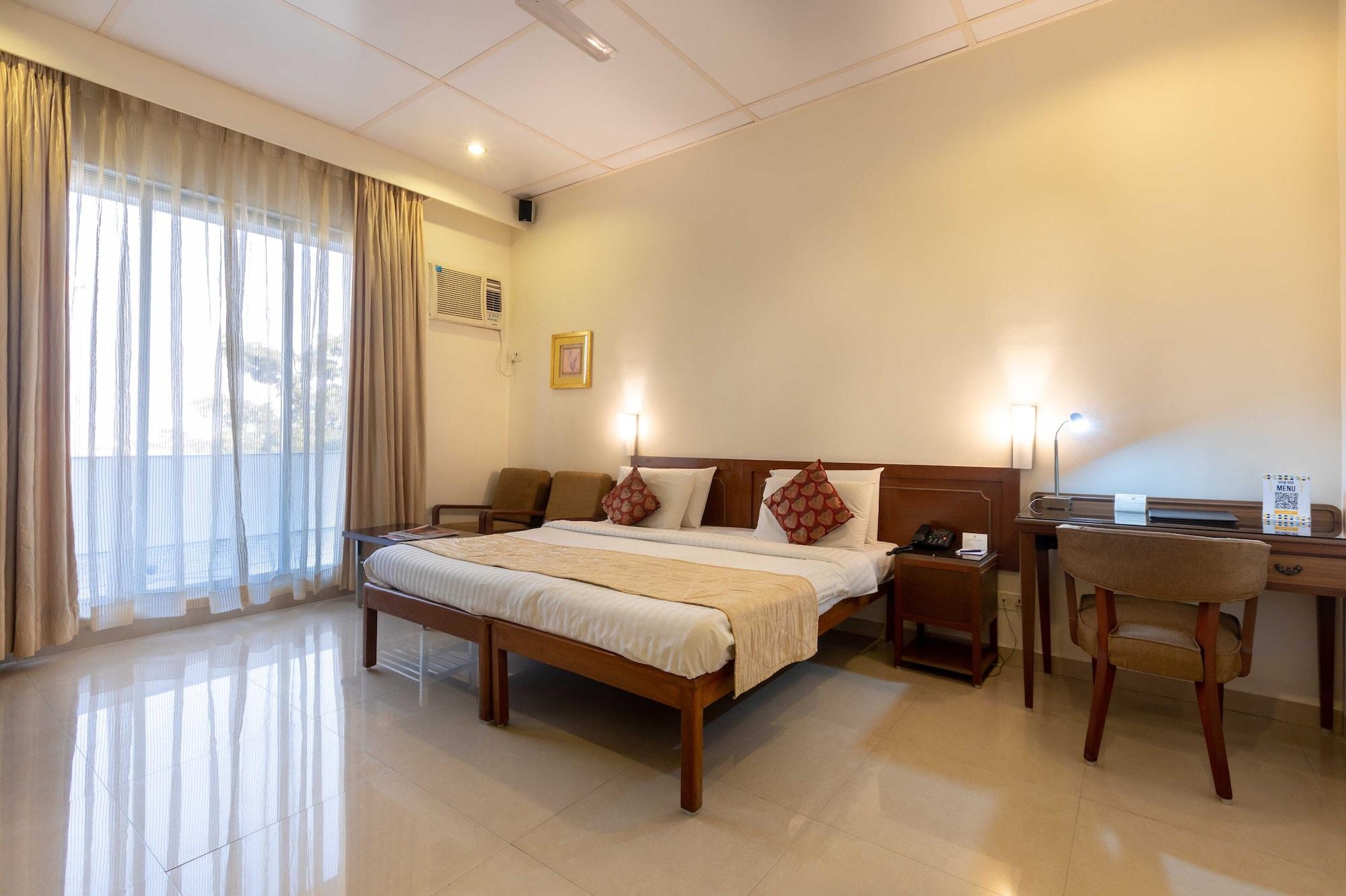 Hotel Grand - Ballard Estate, 3*